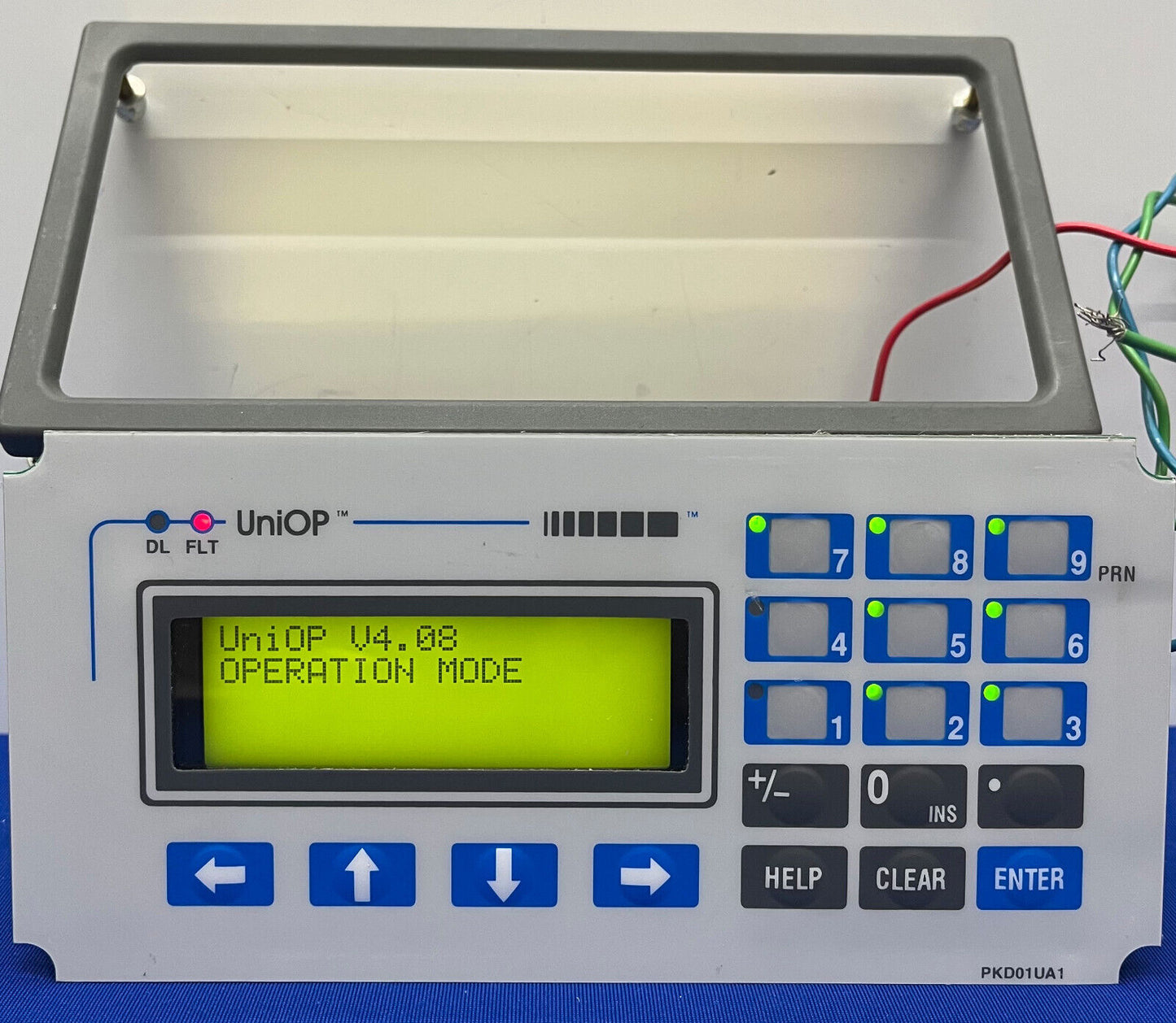 PANEL DE VISUALIZACIÓN DEL OPERADOR DE CONTROL UNIOP™ MD02R-04-0042