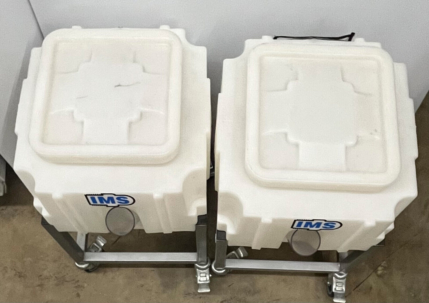 IMS PORTABLE RESIN BINS #137951 2.3 CU FT STACKABLE W/ LID & WHEELS  1 LOT QTY 2