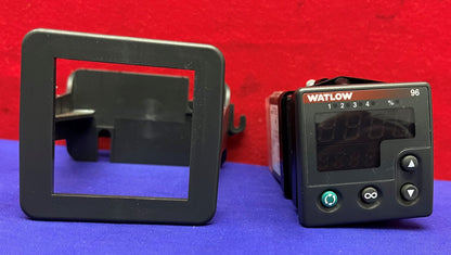 Controlador de temperatura Watlow 96 96B0-FCAU-00RG 24-28 V