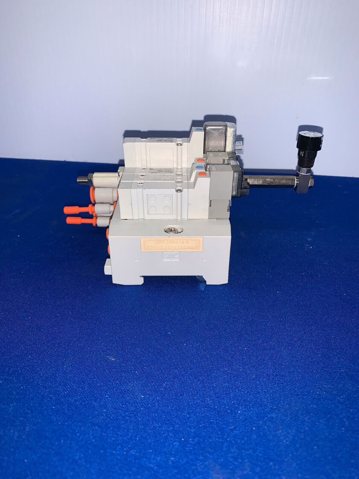 SMC ARBY3000-06-P-2-X1 MAGNETVENTIL MIT 3 SY3140-5LOZ