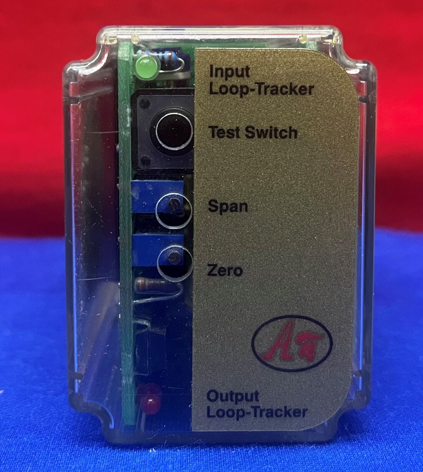 Rastreador de bucle de 8 pines con relé API 4001GL de Absolute Process Instruments