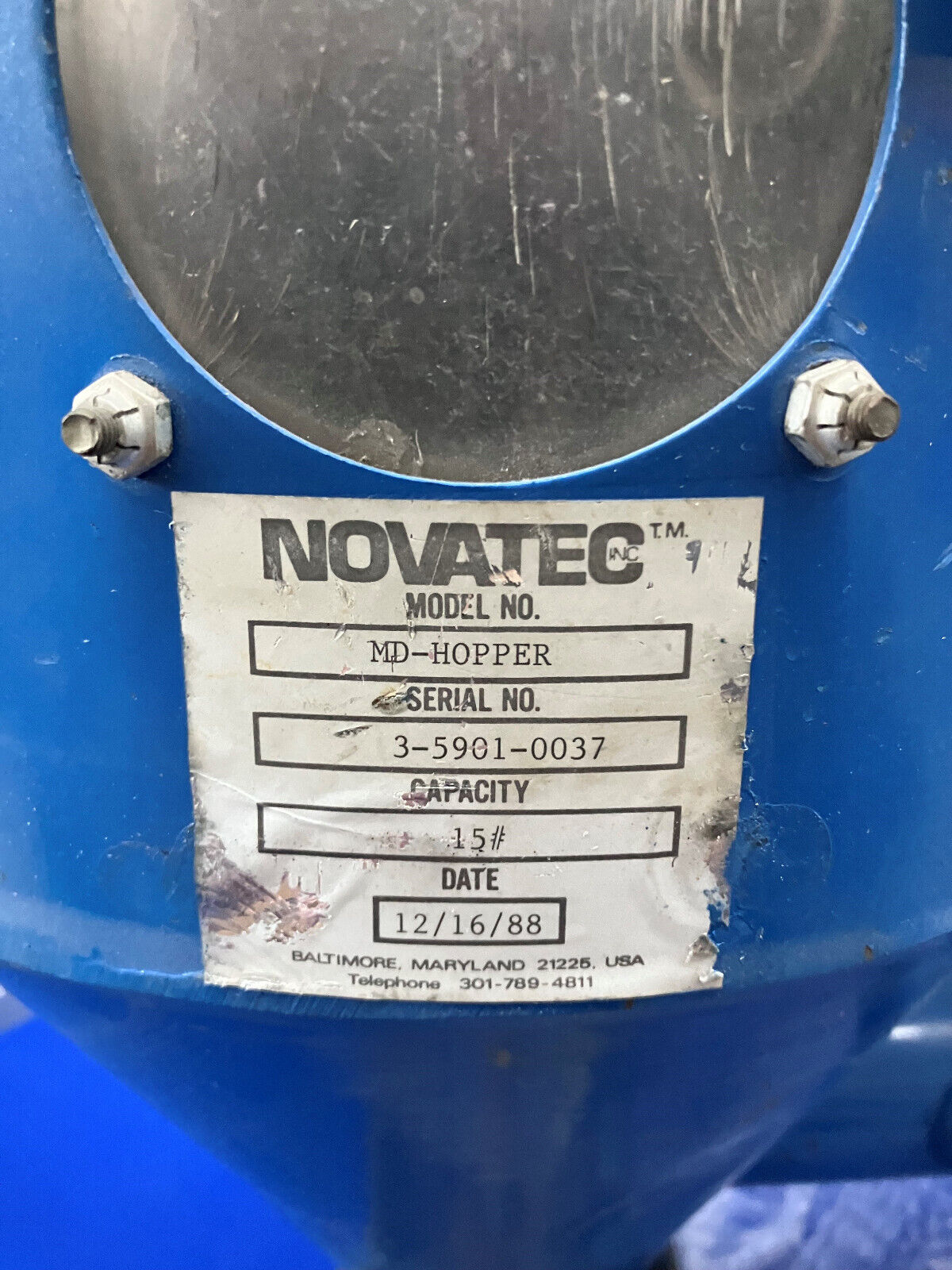 TOLVA MD DE NOVATEC™ INC CON CAPACIDAD PARA 15 NÚMEROS, OXIDADA, NÚMERO DE SERIE 3-5901-0037