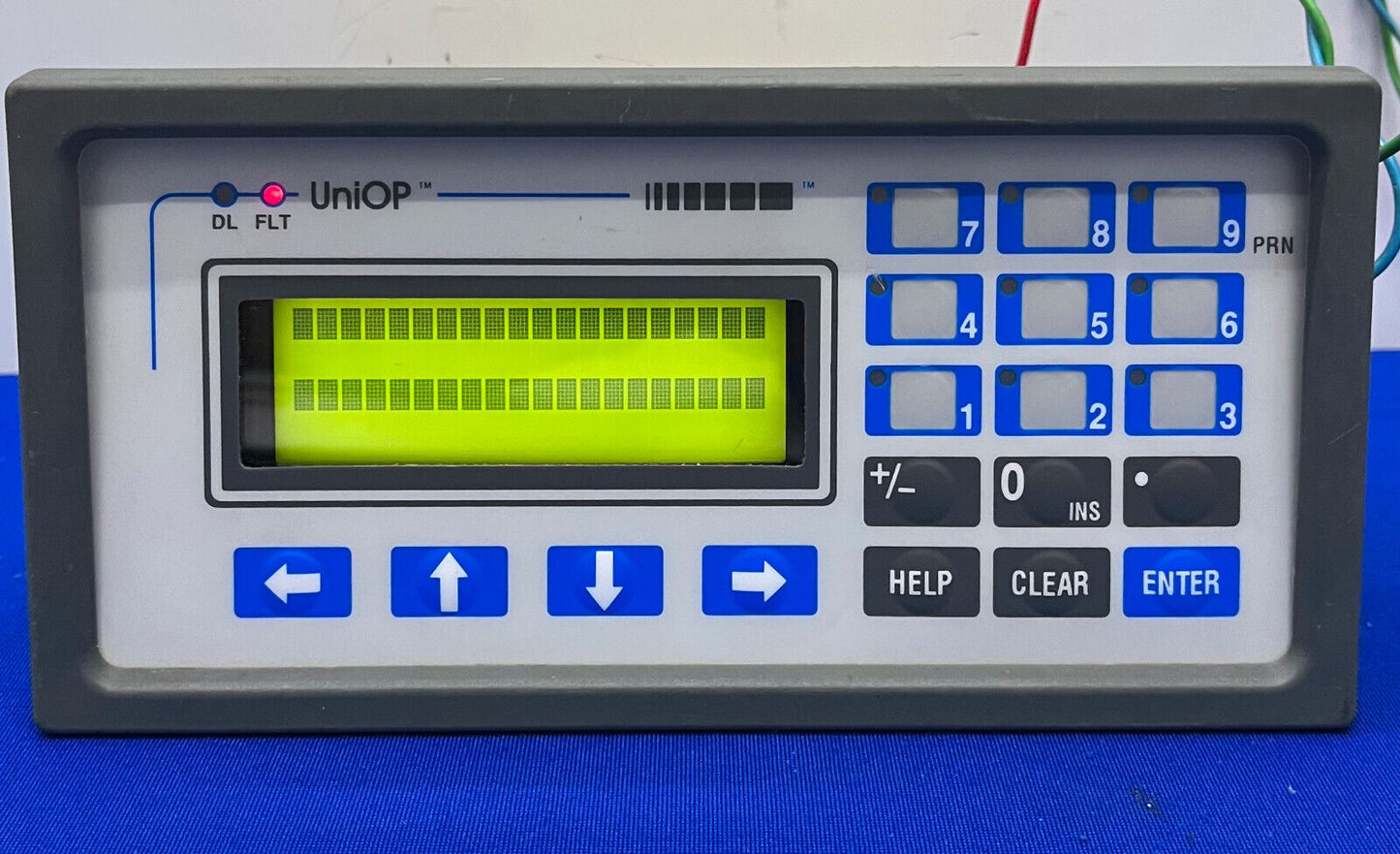 PANEL DE VISUALIZACIÓN DEL OPERADOR DE CONTROL UNIOP™ MD02R-04-0042