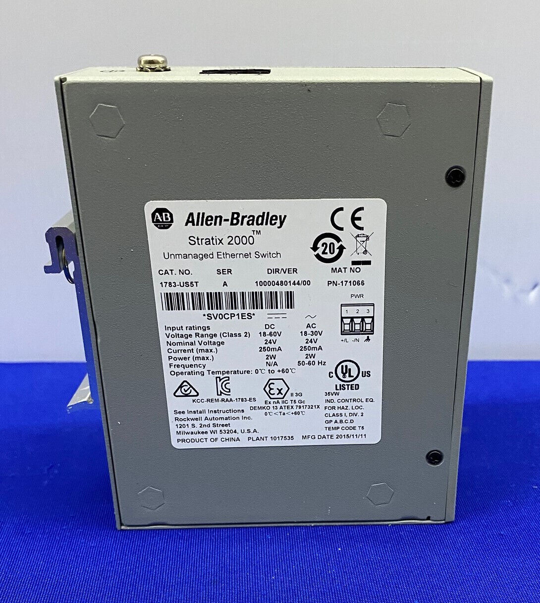 Allen-Bradley / AB STRATIX 2000™ 1783-US5T SER UN CONMUTADOR ETHERNET NO ADMINISTRADO