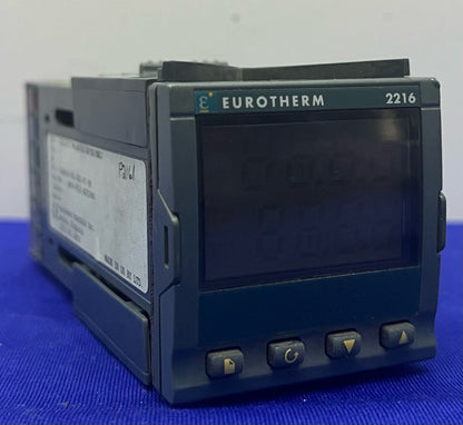 EUROTHERM 2216 TEMPERATURREGLER 2216/CC/VH/LH/XX/DB/XX/ENG 