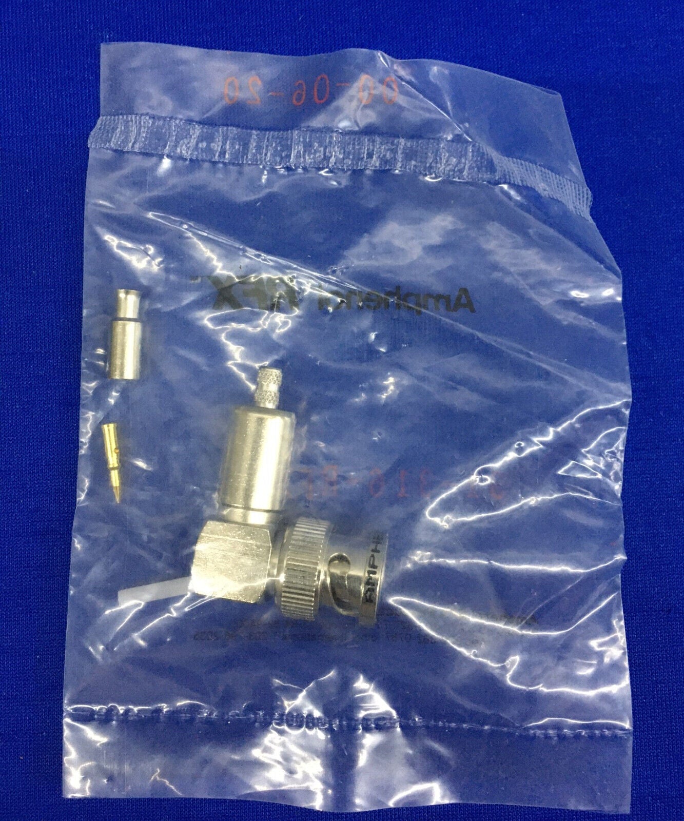 AMPHENOL 31-316-RFX / 031-316-RFX RECHTWINKLIGER CRIMP-STECKER, HF-KOAXIAL-ANSCHLUSS