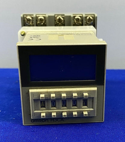 OMRON H3CA-A TIMER WITH IDEC SR3P-06 RELAY SOCKET