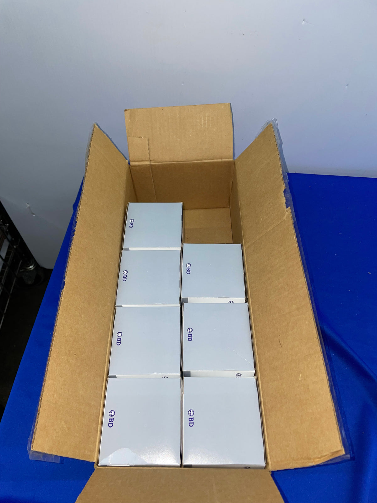 Incomplete Box. Amazon PRECISION GLIDE NEEDLE, 7 PACKS OF 100, INCOMPLETE BOX,NEW/OPEN BOX ...