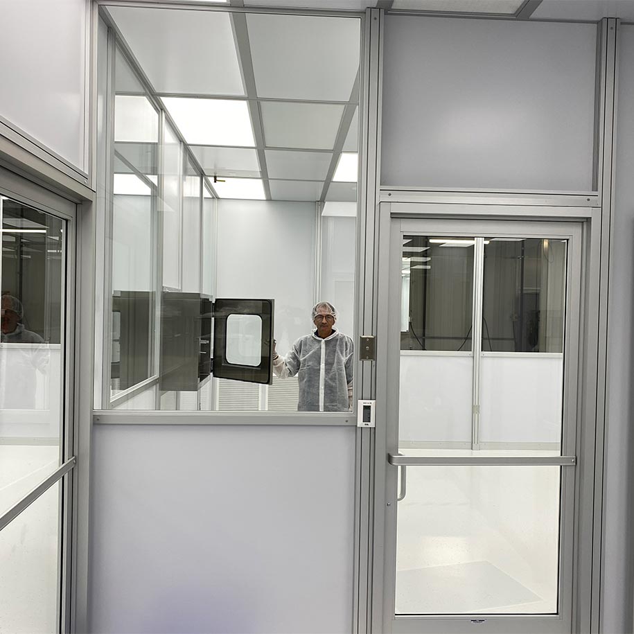 mmbt-by-metro-cad-24-24-24-cleanroom-pass-through-door-open-installed-in-cleanroom