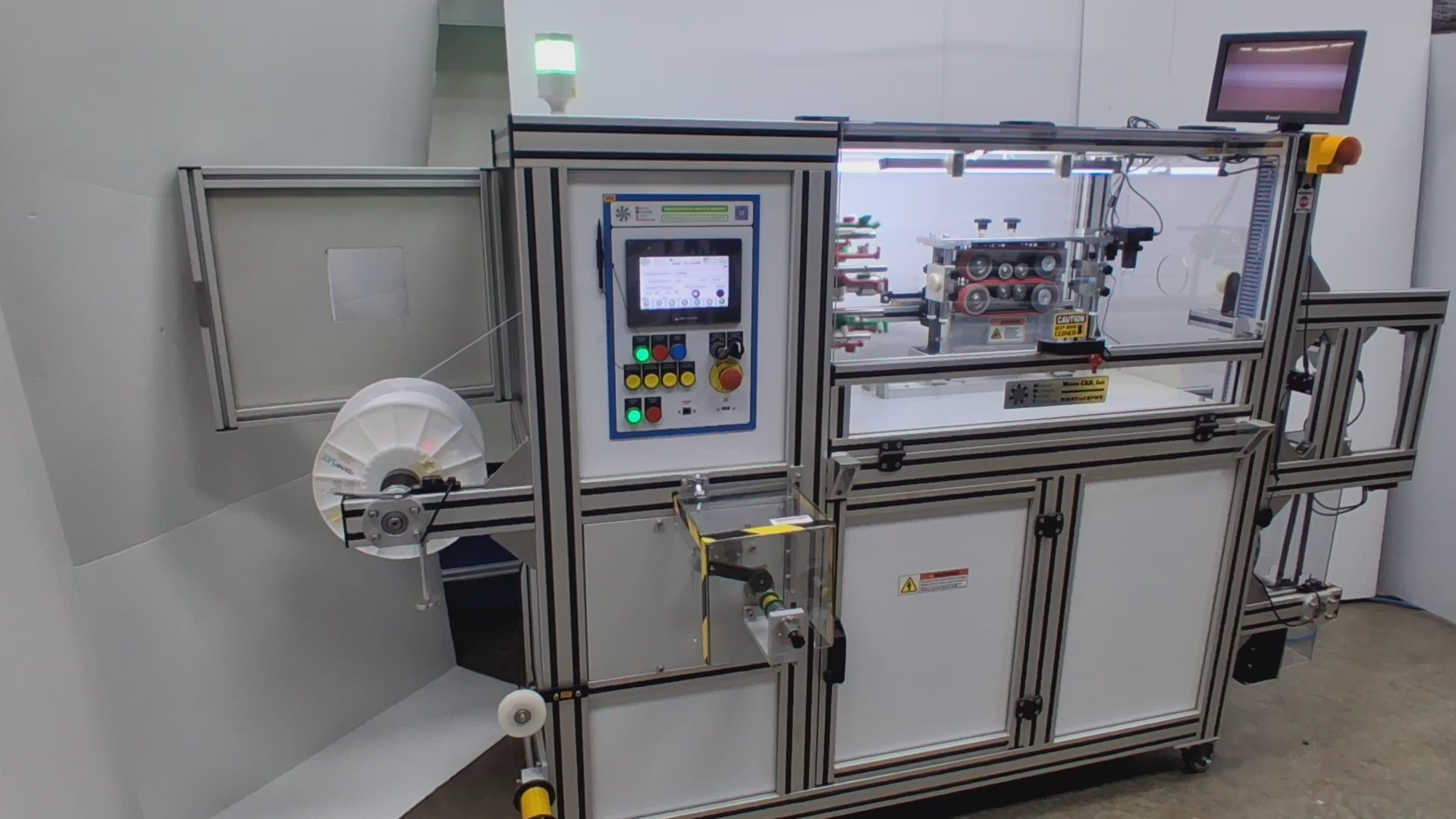 Load video: MMBT16CHFWB-SC Bobbin Winder Horizontal