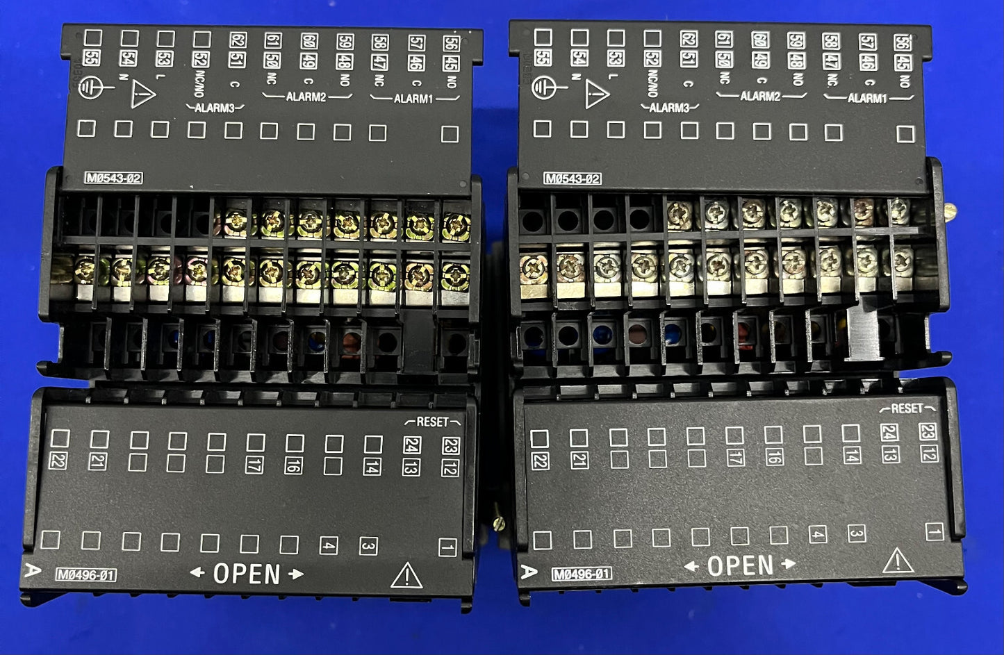 INDICATEUR DE PROCESSUS DE PRESSION DYNISCO UPR700 UPR700-0-0-3 et UPR700-1-0-3 POUR PIÈCES 