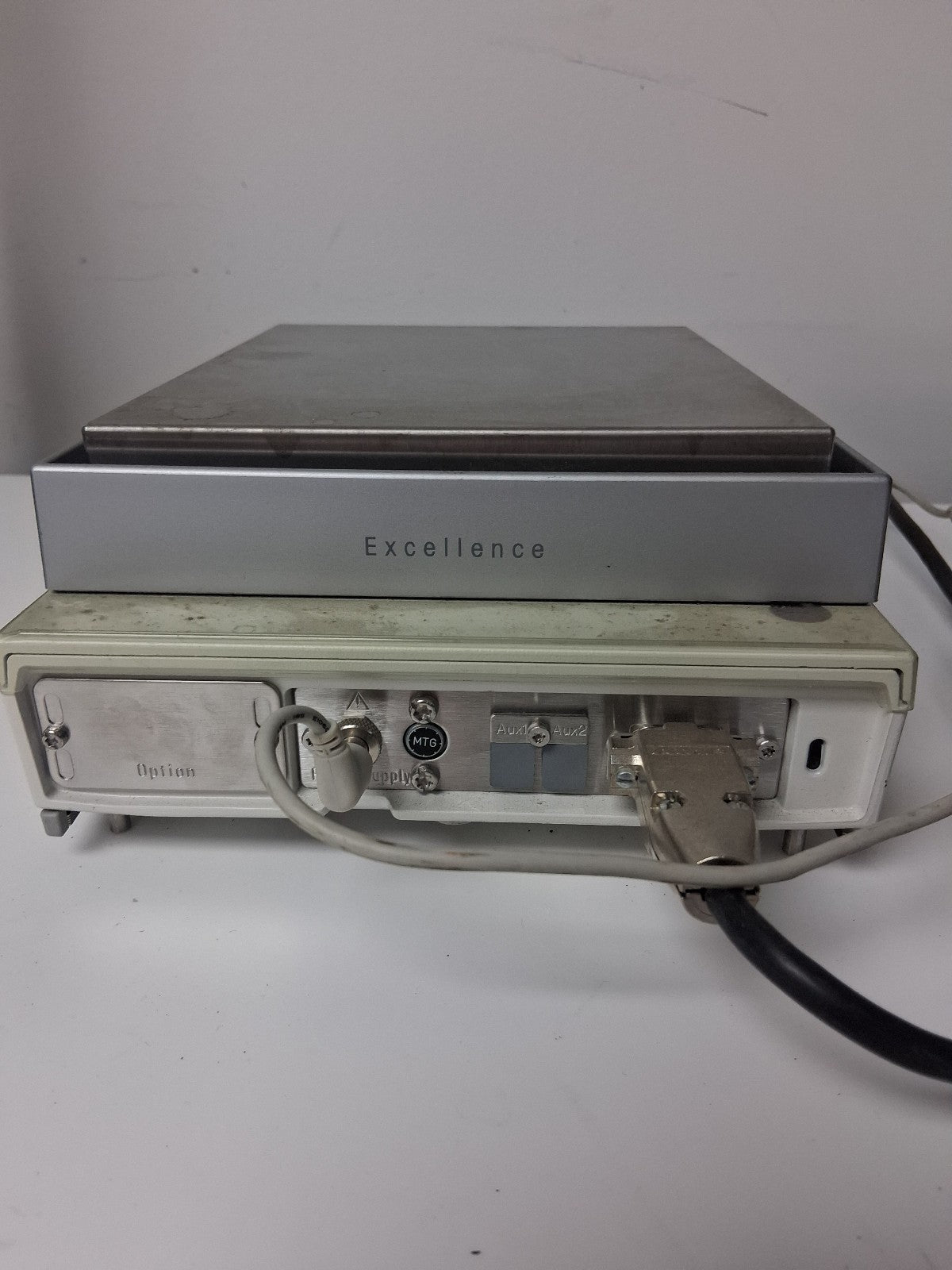 Mettler Toledo IND690 Weighing Terminal with X1202S Precision Weighing Platform