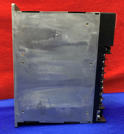 Pilote d'amplificateur servo GE Fanuc série SL IC800SLA0101A (couvercle manquant)