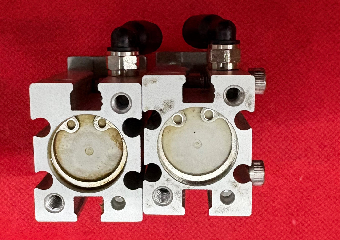 SMC MHZ2-16S2 PNEUMATIC GRIPPER SINGLE ACTION 16mm - 1 LOT QTY 2