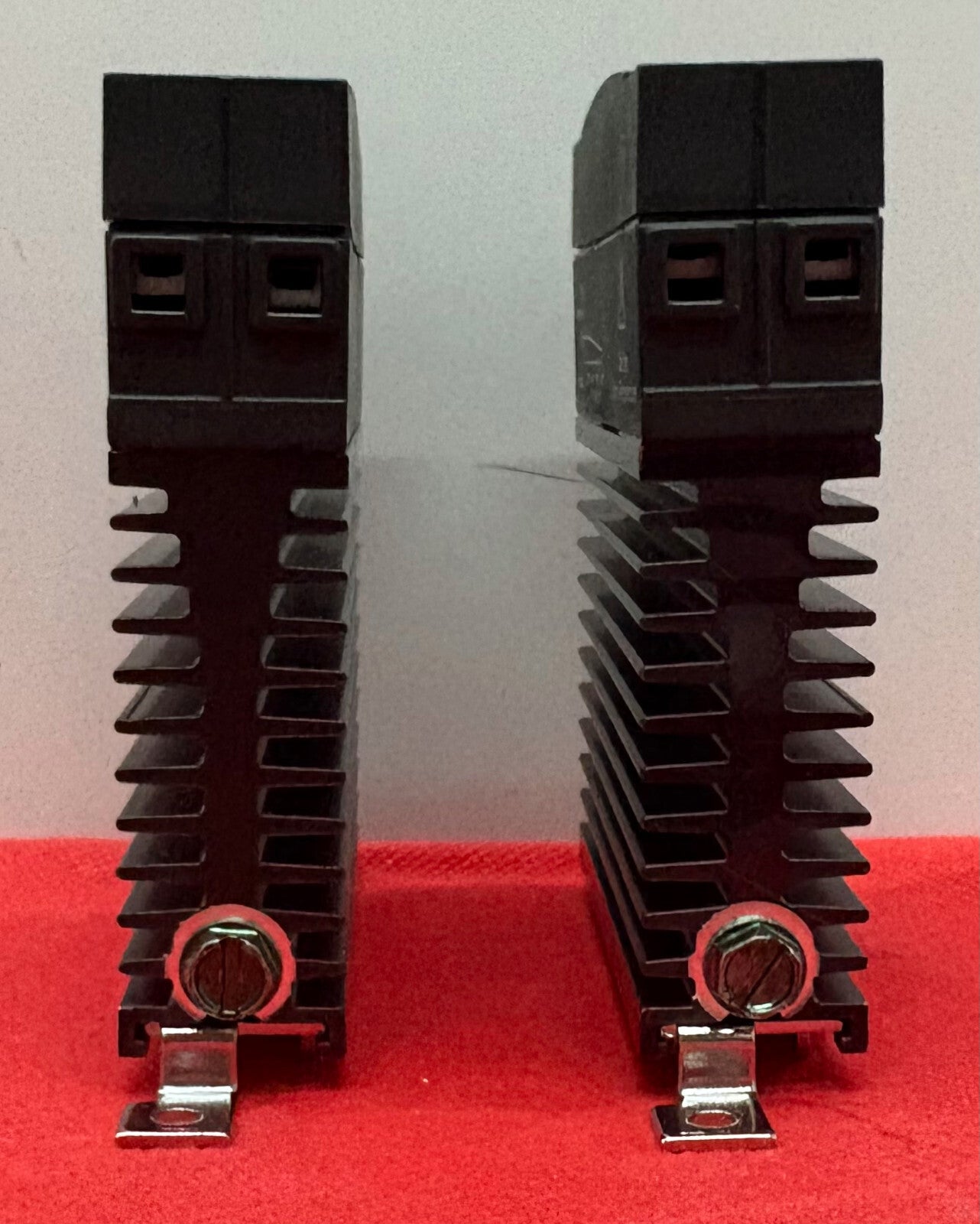 CRYDOM CKRD2410 ソリッドステートコンタクタ 240V 10A - 1 ロット数量 2