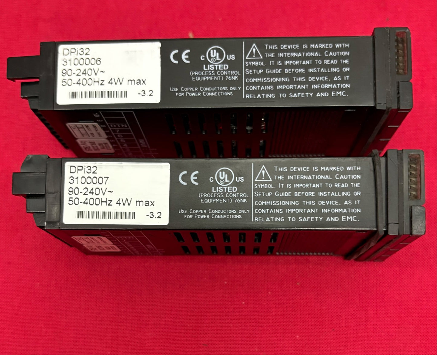 OMEGA PANEL METER DPi32 90-240V 4 DIGIT TEMPERATURE/PROCESS -QTY 2 -PARTS/REPAIR