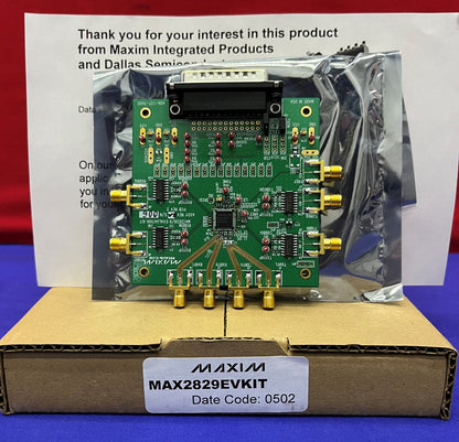 Kit di valutazione degli strumenti di sviluppo Maxim MAX2829EVKit