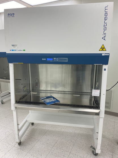 ESCO  4' CLASS II BSC AIRSTREAM BIO HOOD Hepa Bench