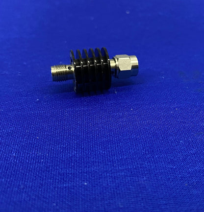 MCL BW-S40W5 5W 40dB DC-18GHz MINI-CIRCUITS ATTENUATOR RF/MICROWAVE APPLICATIONS