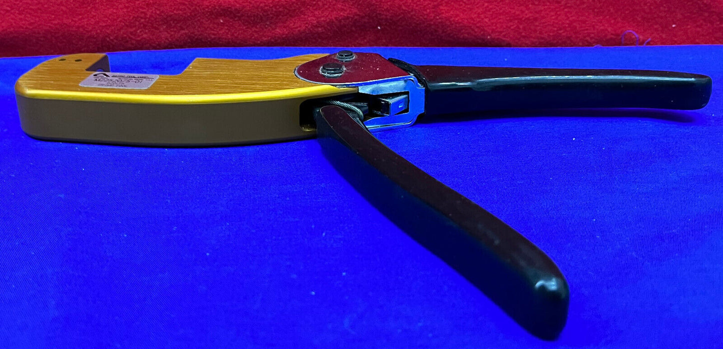 Pince à sertir ASTRO TOOL M22520/5-01 620175 (sans matrices)