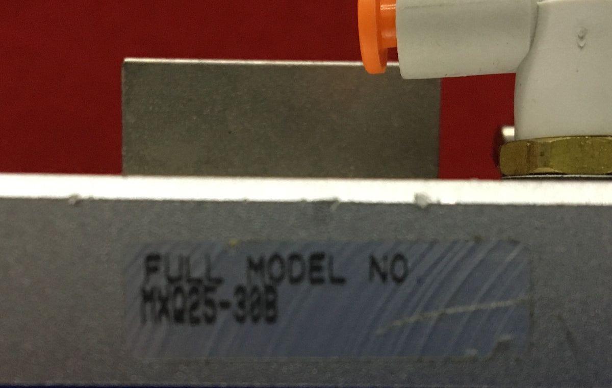 Glissière pneumatique SMC MXQ25-30B