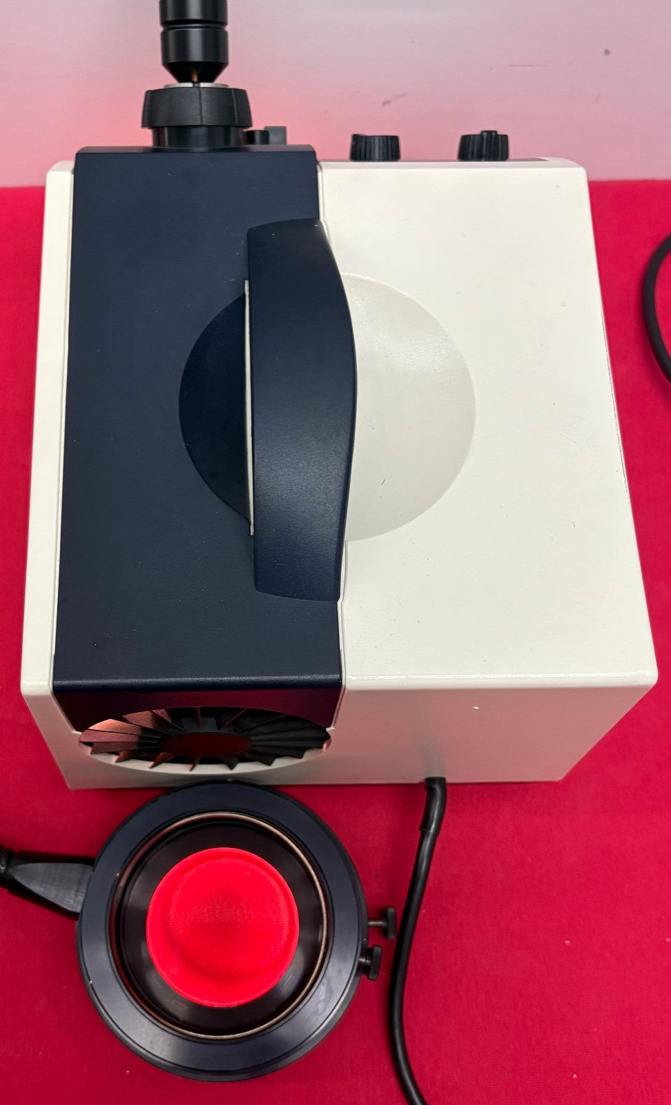 SCHOTT LEICA KL2500 LCD LIGHT SOURCE w/ NO BRAND RING-LIGHT FOR MICROSCOPE