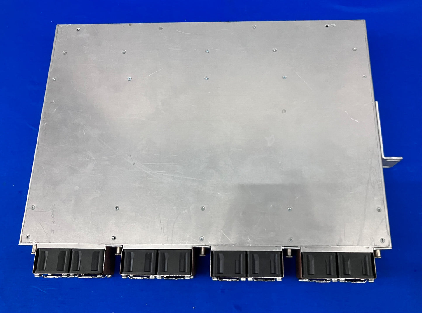 DELTRON POWER PRODUCTS LA SERIES 11997XA ALIMENTATORE RACK MOUNT (MANCANTE UNO)