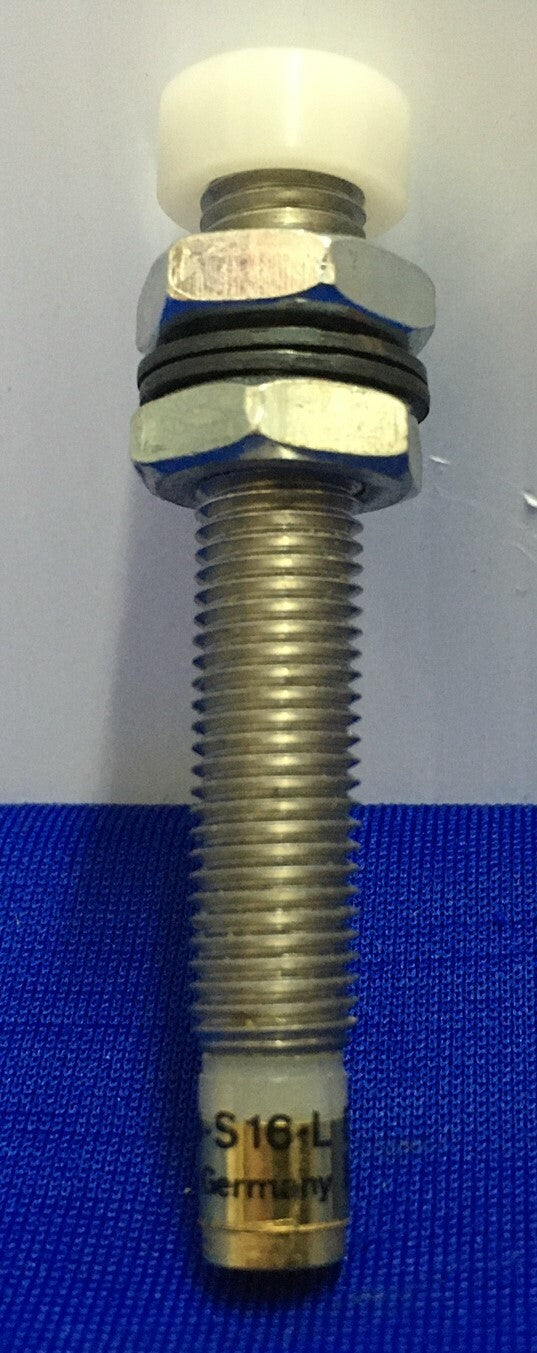 DÉTECTEUR DE PROXIMITÉ INDUCTIF BALLUFF BES 516-324-S16-L