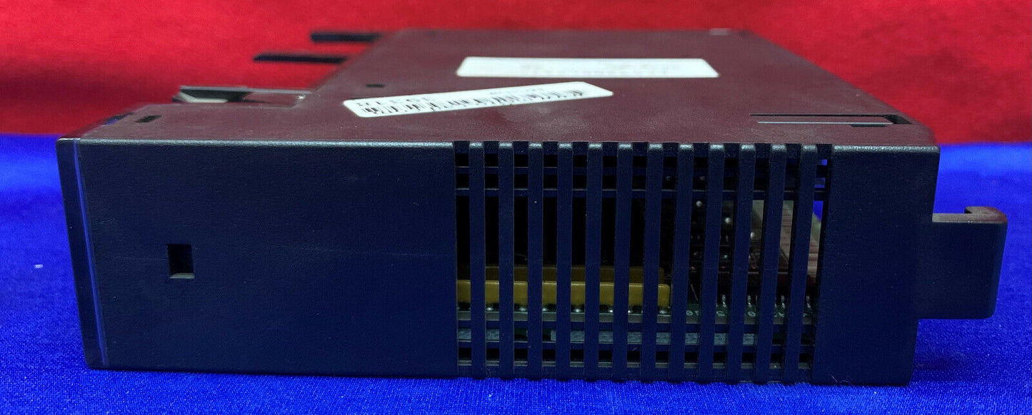 Module d'entrée GE Fanuc IC693MDL241C 24 VCA/VCC 16 points, couvercle manquant