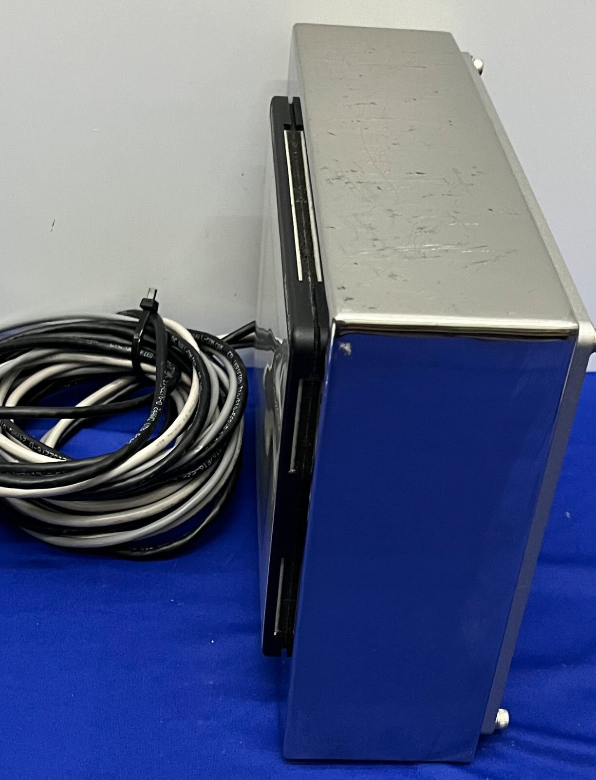 Allen Bradley AB PANELVIEW C600 2711C-T6C SER C mit GEHÄUSE – TEILE/REPARATUR