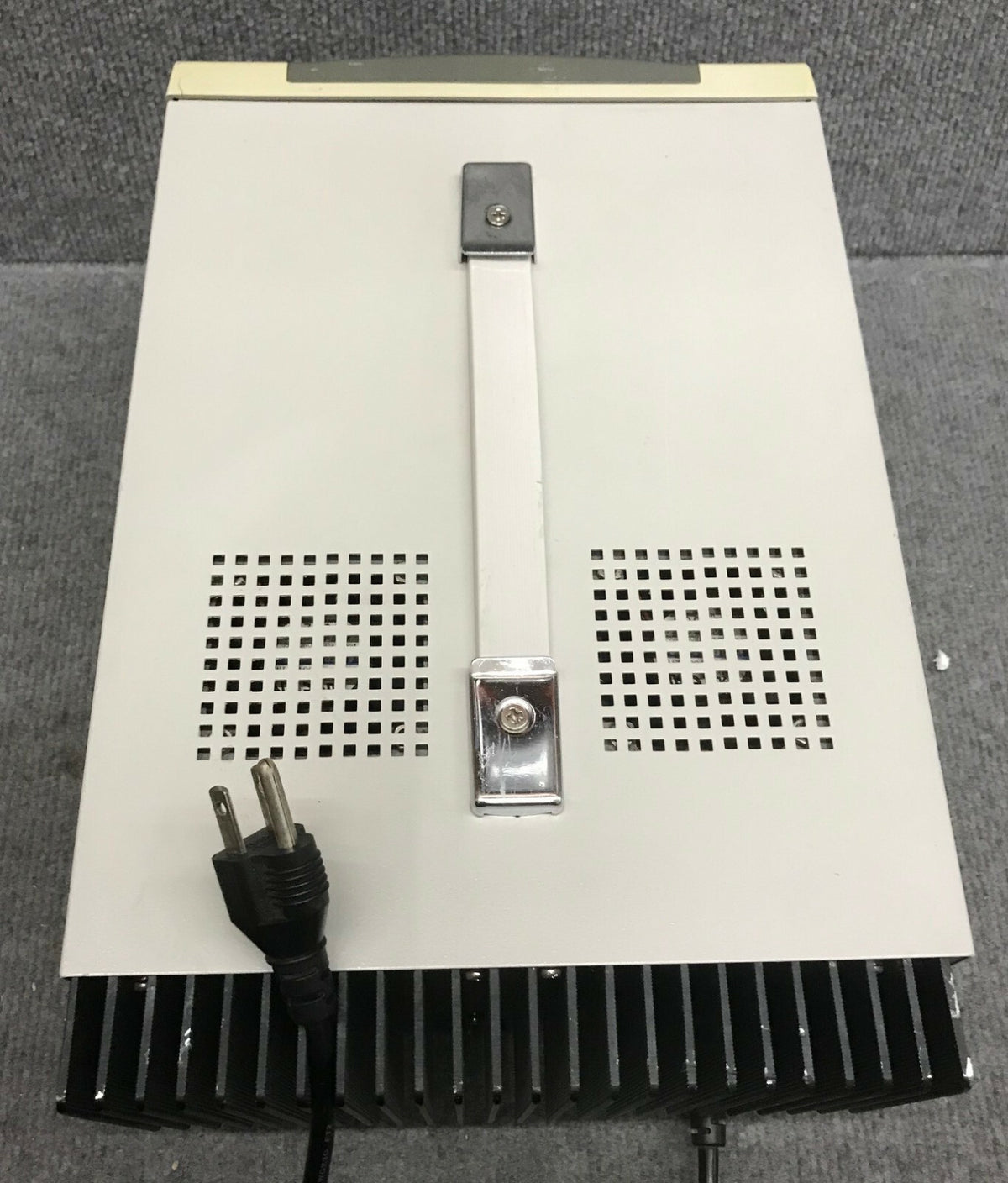 TOPWARD 6306A DC 6 AMP DUAL TRACKING DC POWER SUPPLY 115V 1PH 60HZ 8AMPS