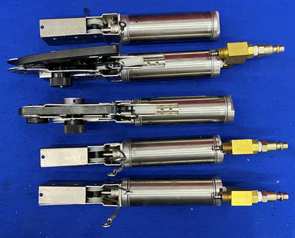 VOOR ONDERDELEN/REPARATIE Astro Tool Pneumatische Verstelbare Krimptang 621100SS 8-Staps