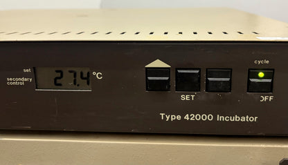 BARNSTEAD THERMOLYNE SYBRON I42045 TYPE 42000 INCUBATOR 70C MAX 120V 1PH