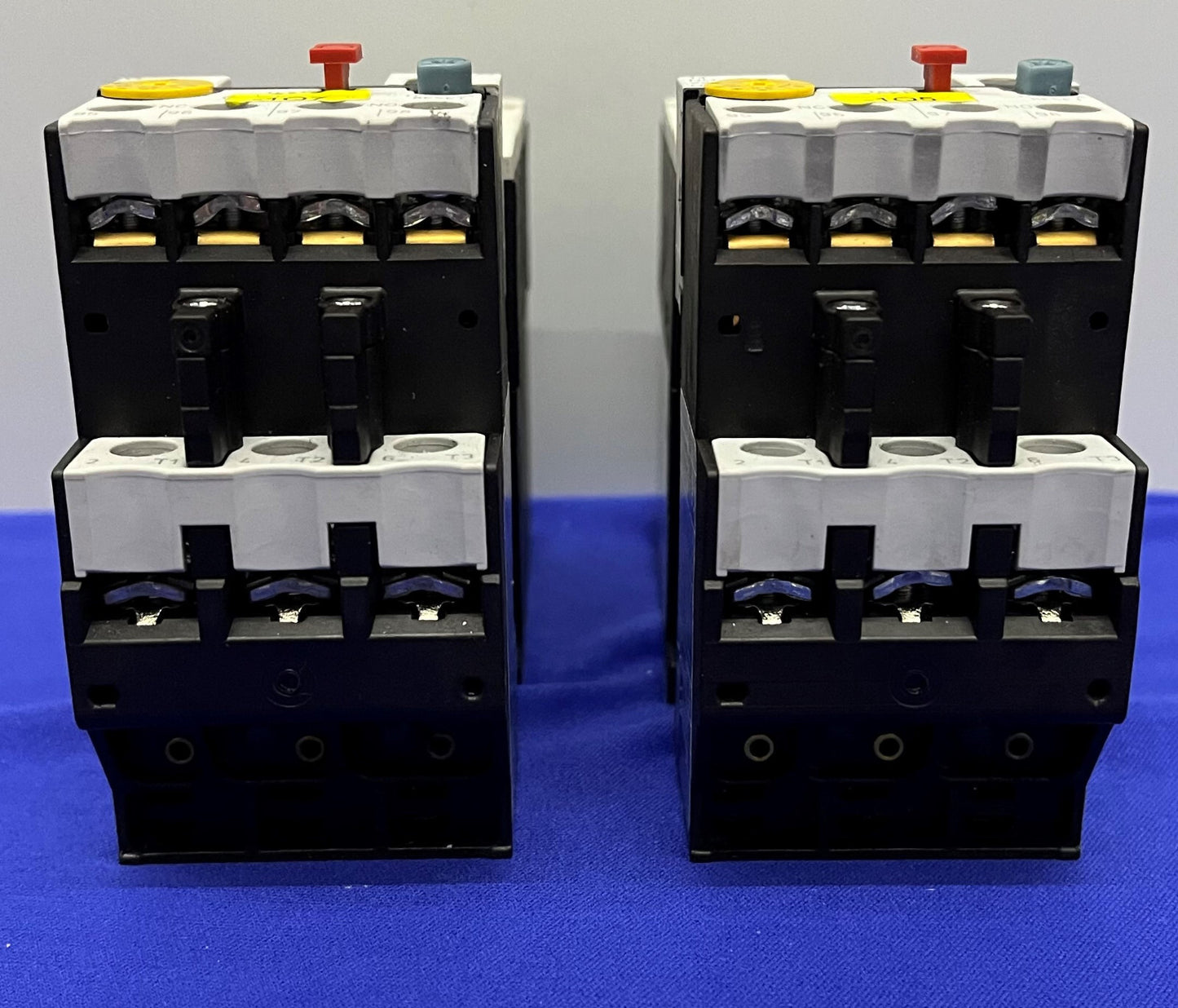 CONTATTORE EATON MOELLER DILM9-10 E RELÈ DI PROTEZIONE DA SOVRACCARICO MOTORE ZB12-1 QTY 2