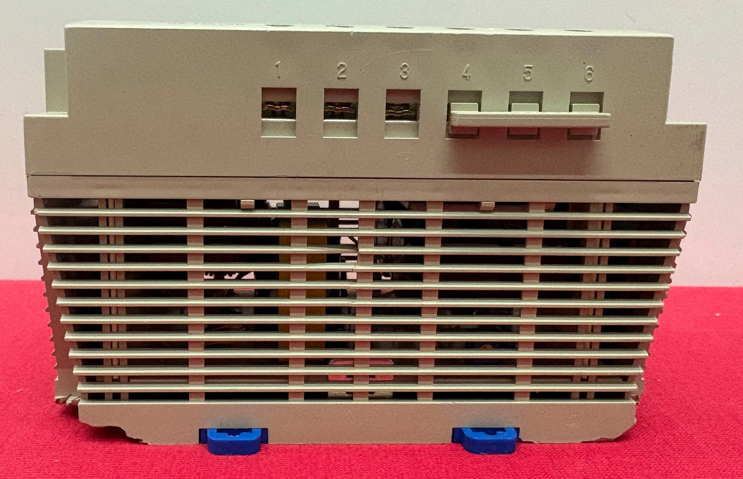 IDEC PS5R-E24 100W 24VDC POWER SUPPLY