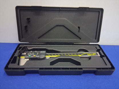 Mitutoyo 500-196-30 CD-6" ASX Digimatic Digital Caliper 6 inch With Case