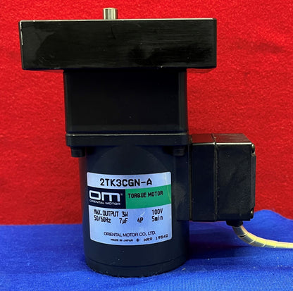 OM Oriental Motor AC Torque 2TK3CGN-A Motor met 2GN3.6K tandwielkop