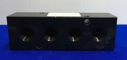 PNEUMADYNE M20-250-4 マニホールド 3/8" 入口サイズ 1/4" 出口サイズ NPT