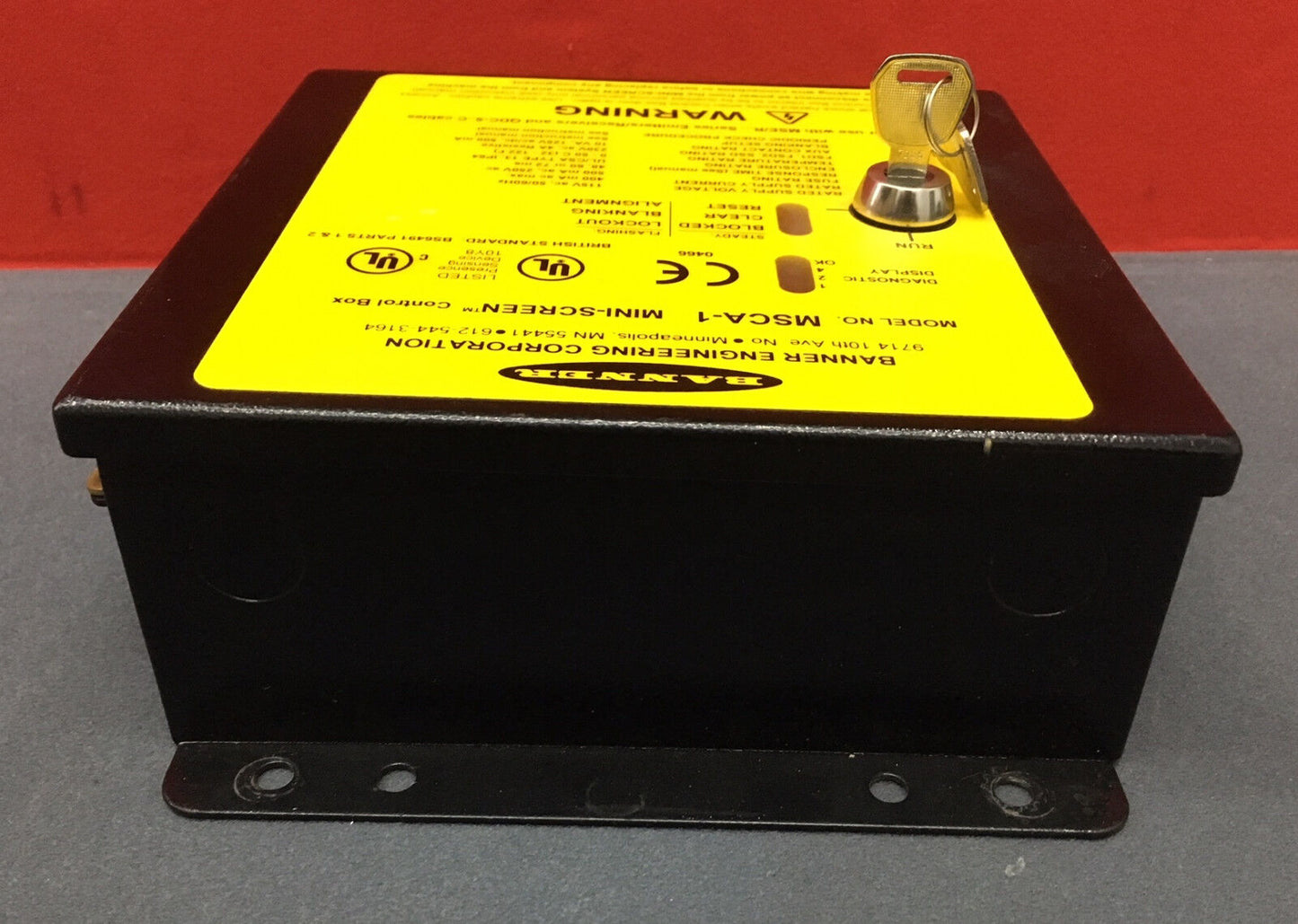 BANNER MODEL MSCA-1 MINI SCREEN CONTROL BOX