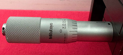 EDMOND OPTICS METRIC Z-STAGE 125mm x 125mm 20 mm Travel 5 kg Load Capacity