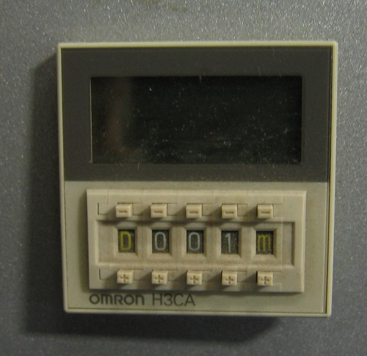 CUSTOM BOX WITH OMRON H3CA TIMER FOR PARTS REPAIR