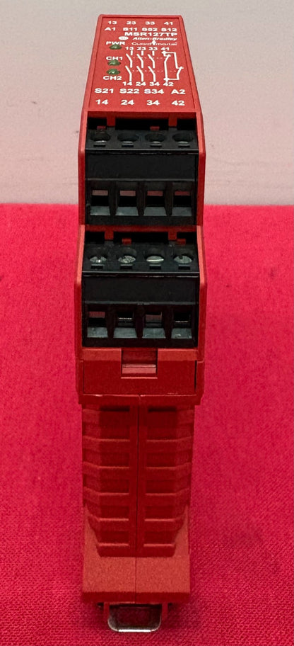 Allen Bradley AB GUARDMASTER MSR127TP 440R-N23132 SER C SAFETY RELAY