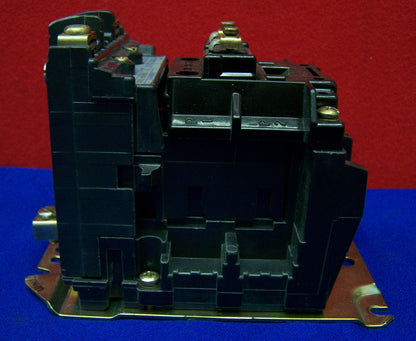 ALLEN BRADLEY AB 500L-BOH92 SERIES B,30 AMP CONT. RATING AC CONTACTOR