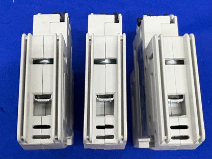 INTERRUTTORE AUTOMATICO COOPER BUSSMANN CCP-1-30CC / CCP-CC - 1 LOTTO QTY 3 