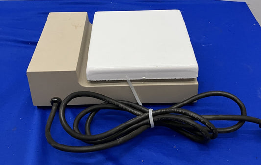 THERMOLYNE NUOVA II / S18525STIRRER PLATE ITEM IS USED TESTED WORKS 7" X 7"