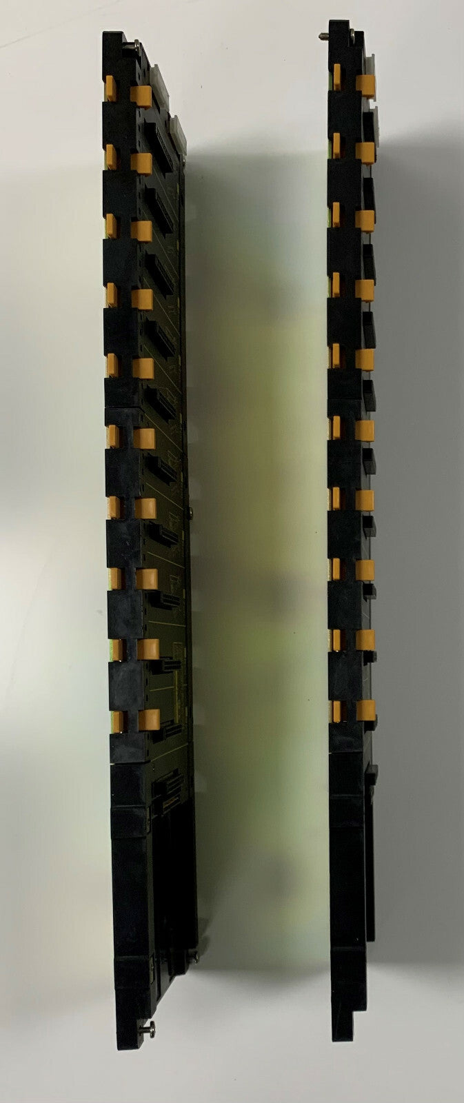 2er-Set Omron 10-Slot-CPU-Basiseinheiten C200HBC101-V2