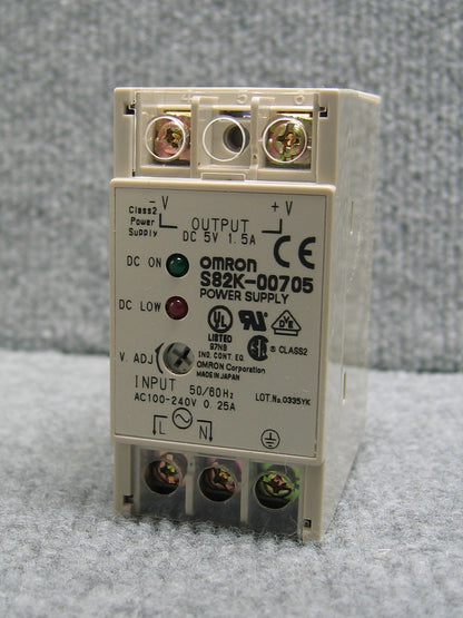 NEUES OMRON S82K-00705 LOT-NR. 0335 NETZTEIL