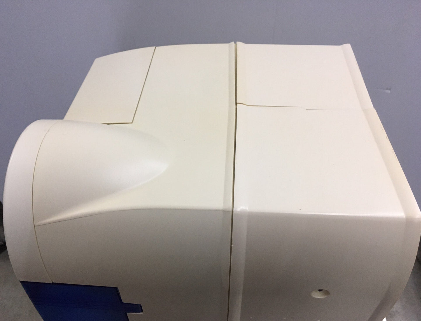 MILILIPORE MILLI-Q A10® TOC Z00Q0V0T0 モニター、電気定格: 100-230V 50/60HZ 16