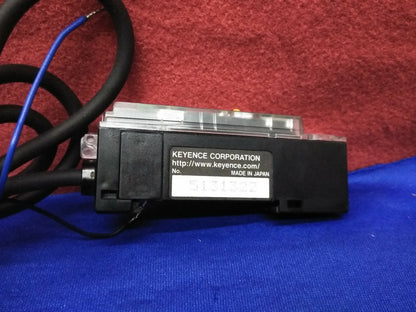 KEYENCE ES-M1  PROXIMITY SWITCH AMPLIFIER ITEM IS MISSING COVER