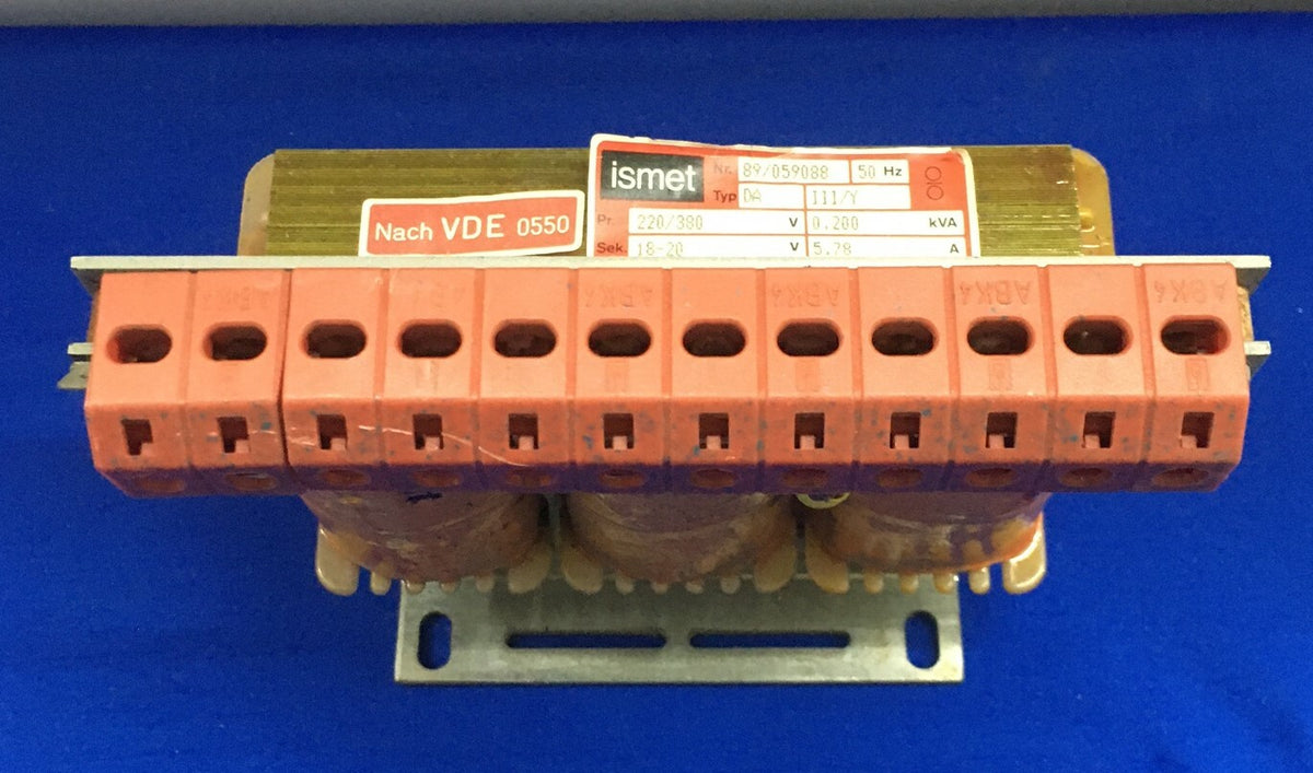 ISMET 89/059088 TRASFORMATORE 50HZ TIPO DA III/Y PR 220/380V 0,200 kVA sek 18-20 V